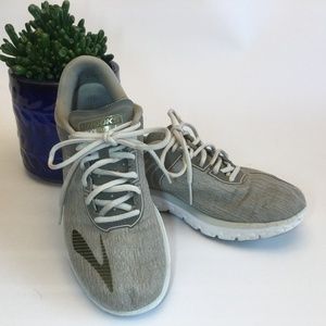 Brooks Pure Flow6 size 7.5